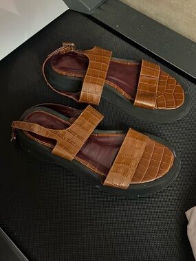 STAUD Brown Croc-Embossed Platform Sandals